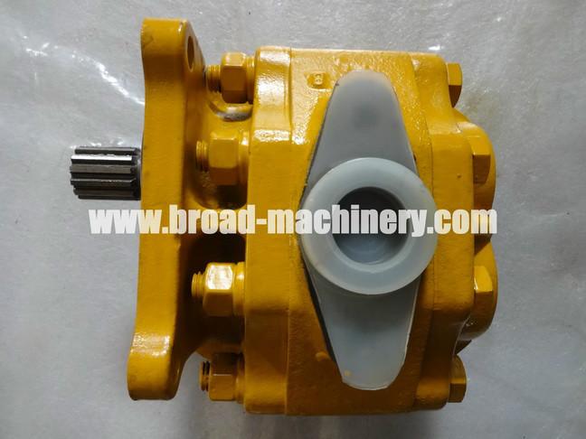 供應(yīng)山推配件變速泵SD32變速泵