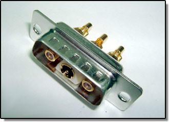 供應大電流D-SUB