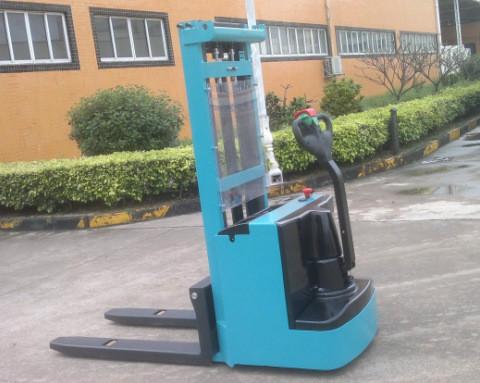 深圳滔力叉車全電動(dòng)堆垛車，光明新區(qū)電動(dòng)堆垛車，龍華觀瀾全電動(dòng)堆堆車