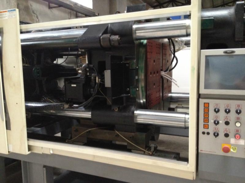 轉(zhuǎn)讓2010年09出廠的日精雙色機圖片