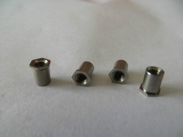 廠家供應(yīng)佛山盲孔壓鉚螺母柱