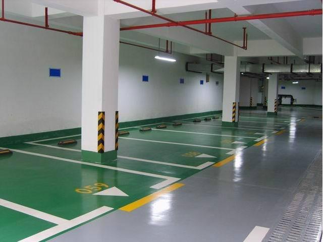 停車場劃線深圳CAQ停車場劃線圖片