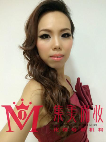 供應(yīng)佛山*的化妝培訓(xùn)班資格*考取