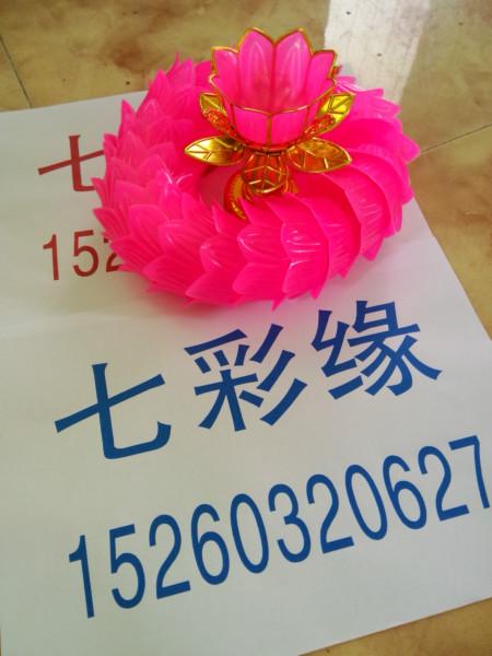 最新款蓮花蠟燭燭臺(tái)圖片