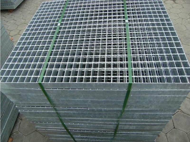 供應(yīng)遼寧省鐵嶺市噴漆鋼格板大酬賓！