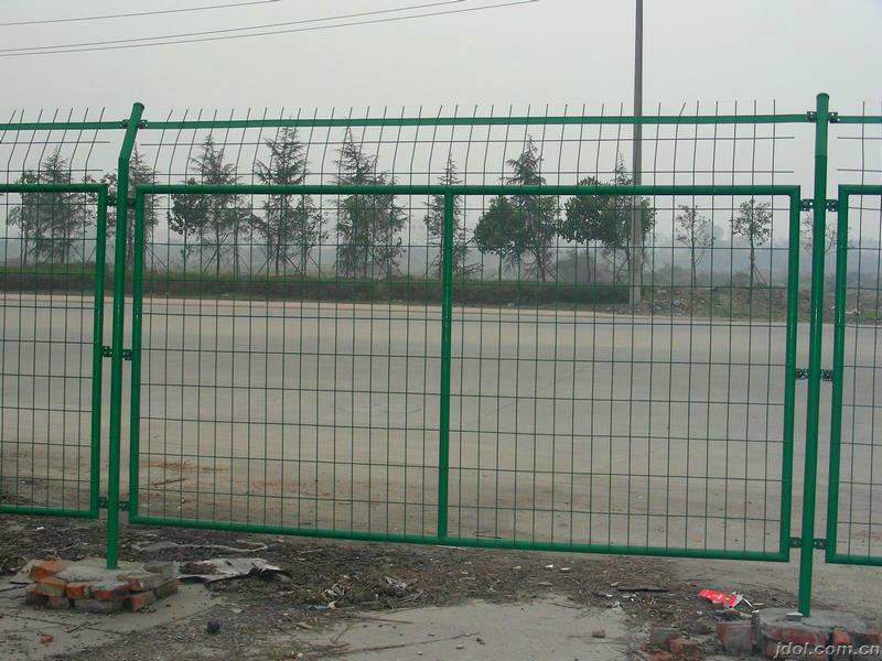 供應(yīng)湖南鐵路耐熱堅固防護框架隔離柵