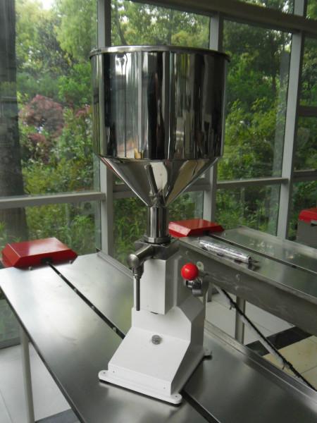 供應(yīng)手動(dòng)膏液灌裝機(jī)