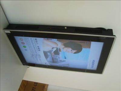 成都本地液晶廣告機刷屏機海報機圖片