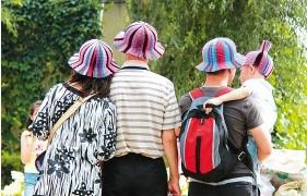 供應(yīng)旅游景點(diǎn)旅游帽遮陽(yáng)帽風(fēng)情帽