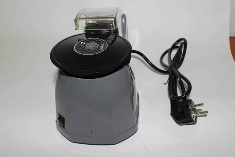 供應ZCUT-870膠紙機 日本優(yōu)質素新款圓盤膠紙機帶感應開關