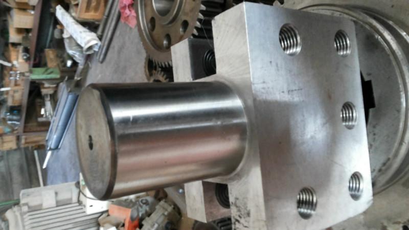 瓦房店立車配件立車齒輪立車花鍵軸0411-85680310