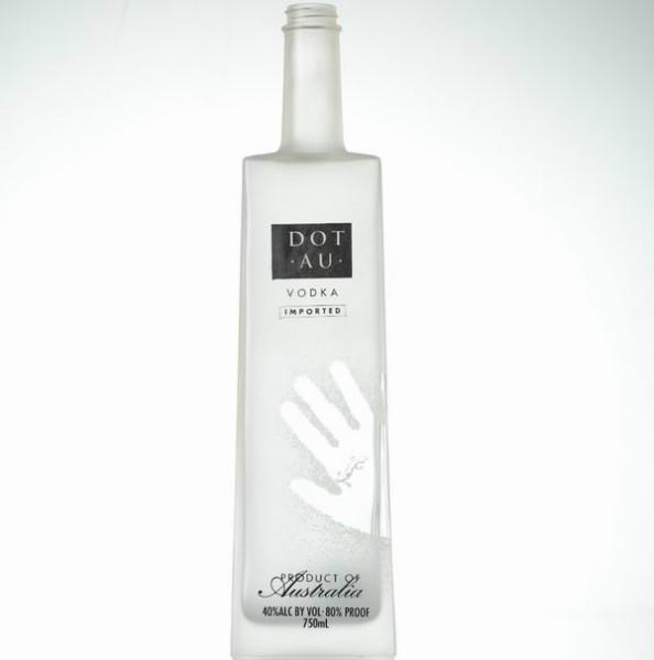 水晶料玻璃酒瓶設計及生產(chǎn)