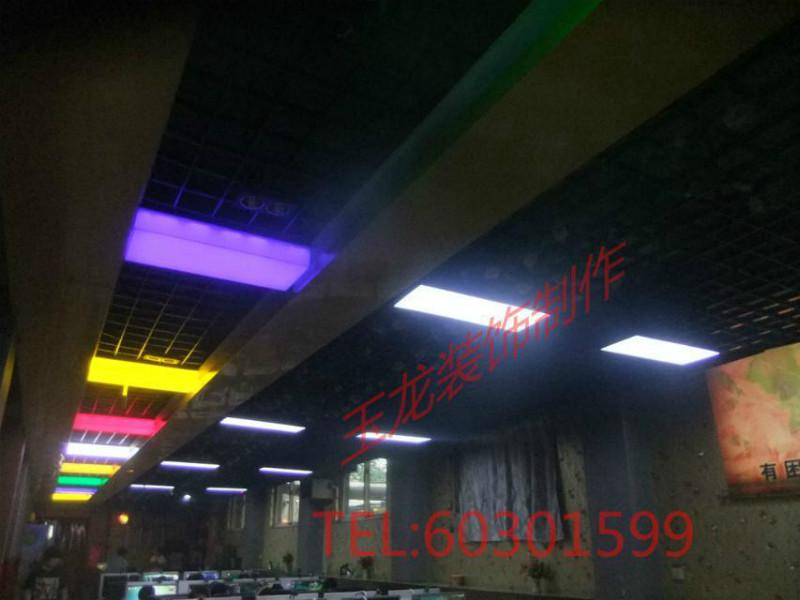 供應(yīng)鄭州網(wǎng)吧裝修公司網(wǎng)吧裝效果圖