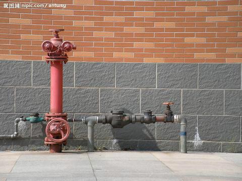 上海松江區(qū)消防水管老化漏水維修消防栓及閥門斷裂修換