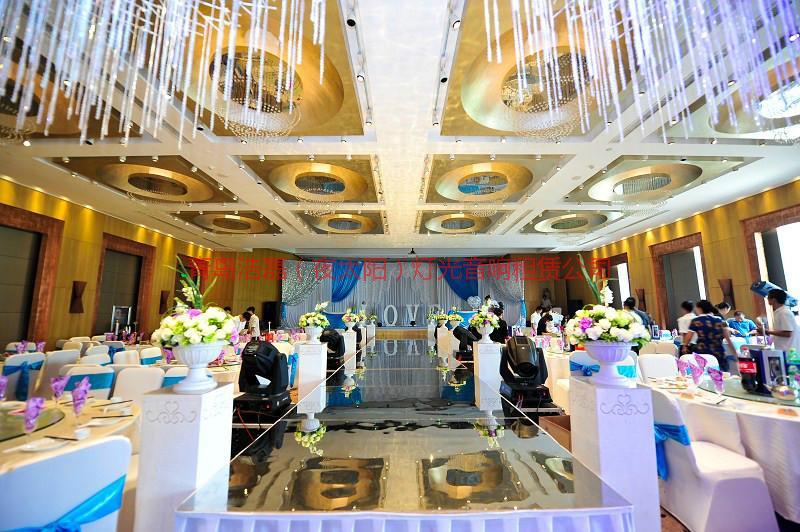 供應(yīng)婚禮秀 燈光策劃，舞臺(tái)設(shè)計(jì)，現(xiàn)場(chǎng)安裝調(diào)試  質(zhì)量保