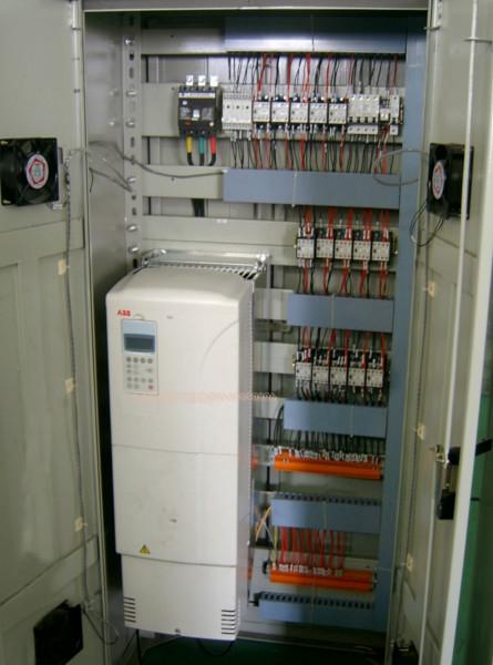 供應(yīng)多功能軟啟動柜