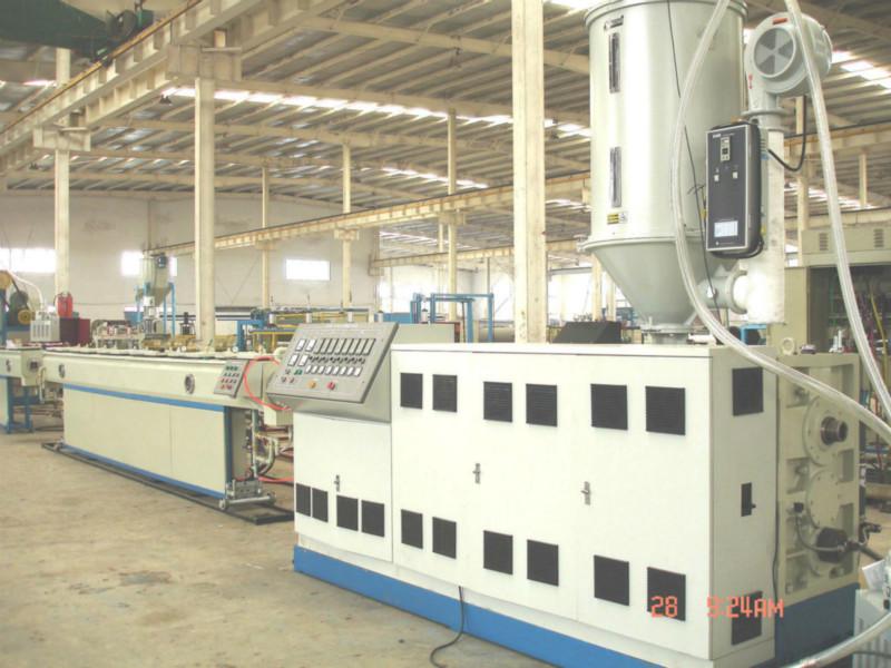 供應(yīng)硅芯管生產(chǎn)線—青島專業(yè)PE硅芯管生產(chǎn)線廠家