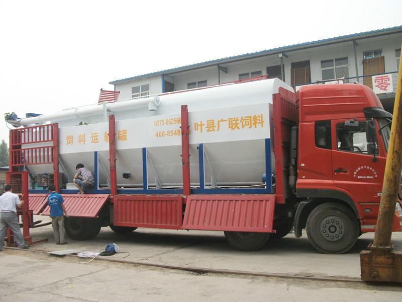 供應(yīng)20噸散裝飼料運(yùn)輸車生產(chǎn)商，20噸散裝飼料運(yùn)輸車報(bào)價(jià)