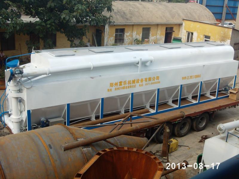 供應(yīng)30噸散裝飼料運(yùn)輸車(chē)報(bào)價(jià)，河南30噸散裝飼料運(yùn)輸車(chē)