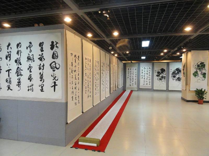 供应无缝展板亚麻布无缝挂画展板租赁 