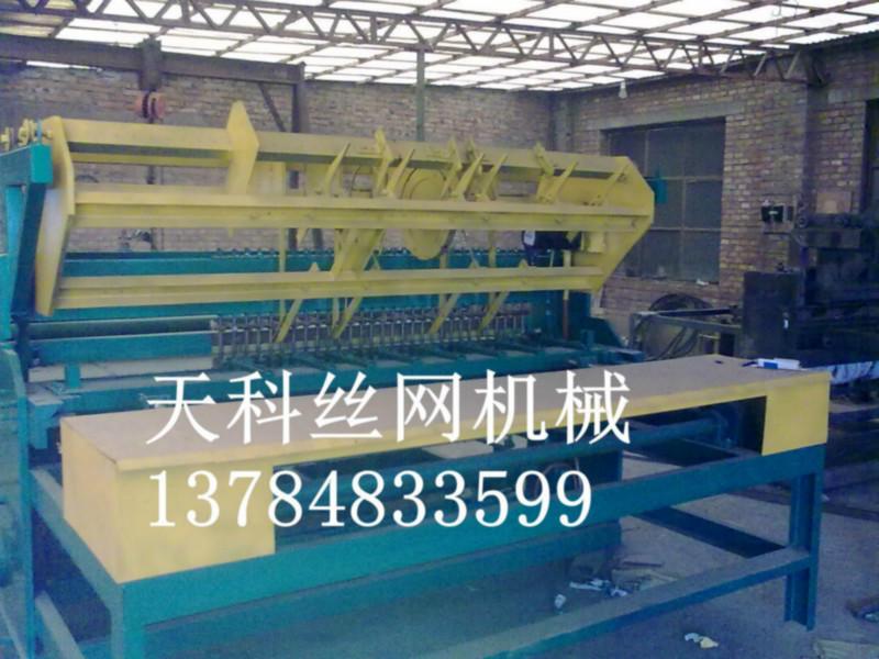 鋼筋網(wǎng)排焊機(jī)圖片