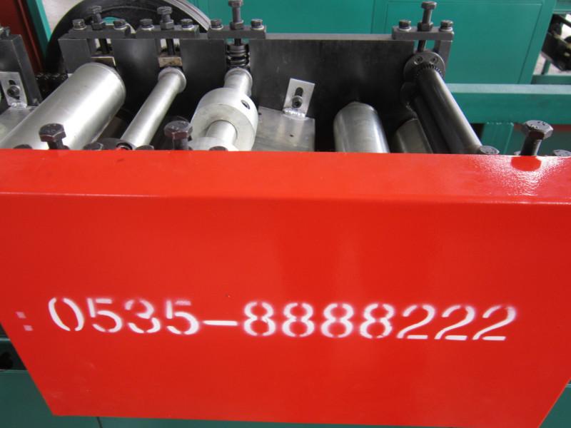 供應(yīng)多功能高性能葡萄套袋機(jī)/葡萄紙質(zhì)套袋機(jī)械廠家/葡萄果袋機(jī)價(jià)格