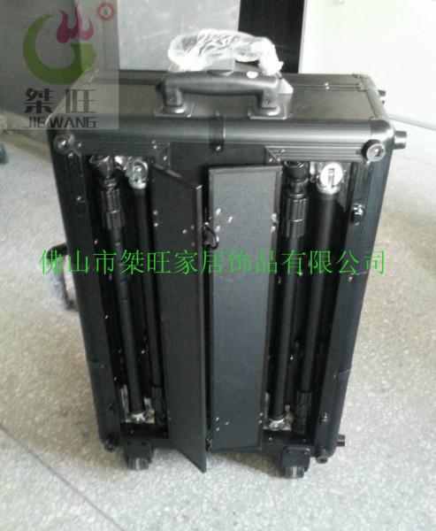 供應(yīng)多層帶燈泡拉桿化妝箱、帶燈泡鏡子化妝箱、多功能拉桿化妝箱、彩妝拉桿化妝箱、帶支架鏡子拉桿化妝箱、萬向輪帶燈化妝箱