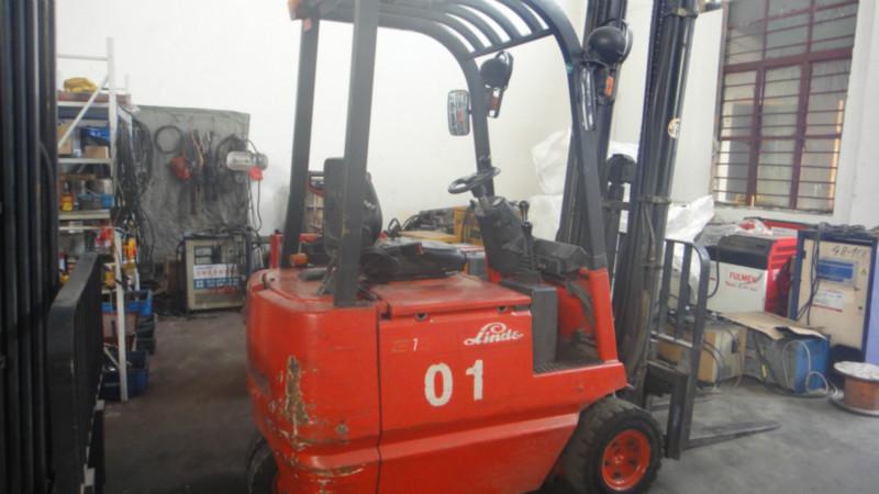 電動(dòng)叉車維修圖片/電動(dòng)叉車維修樣板圖 (3)