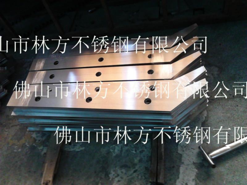 供應(yīng)不銹鋼圍欄扶手加工 商場裝飾*扶手 青古銅立柱