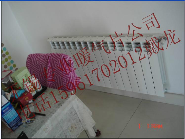 供應(yīng)無(wú)錫老客戶家中明裝暖氣片