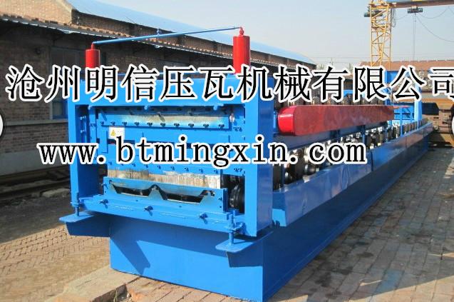 供應(yīng)720型樓承板壓型設(shè)備500高速護(hù)欄板成型設(shè)備
