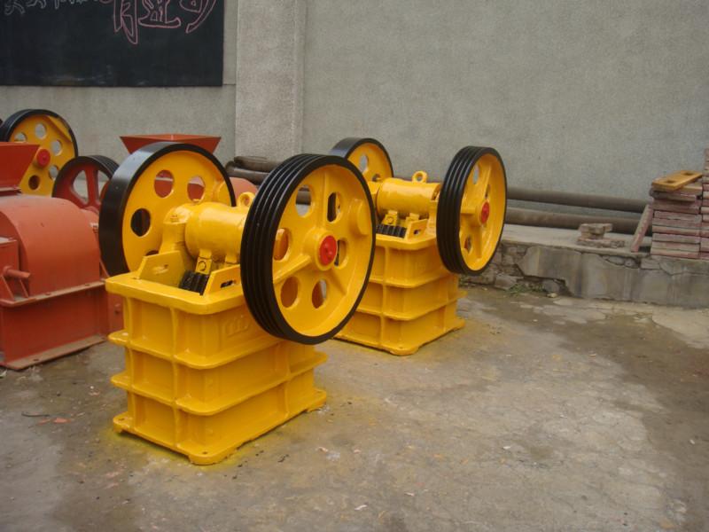 供應(yīng)顎式破碎機(jī)的