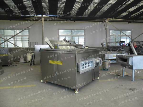 供應(yīng)濰坊油炸設(shè)備 炸魚油炸機(jī)  炸蘭花豆油炸機(jī)