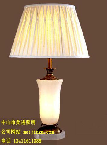 中山優(yōu)質(zhì)別墅燈具云石燈壁燈吊燈廠家定制大量報(bào)價(jià)價(jià)格