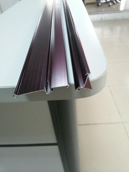 廠家直銷(xiāo)箱包料鋁型材