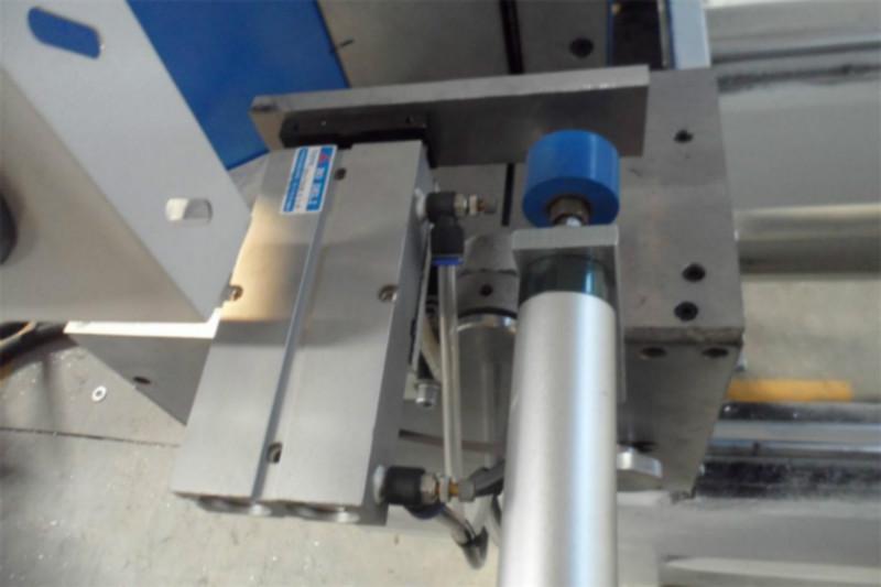 供應(yīng)鋁型材數(shù)控切割鋸床凱岳鋁門窗設(shè)備價(jià)格