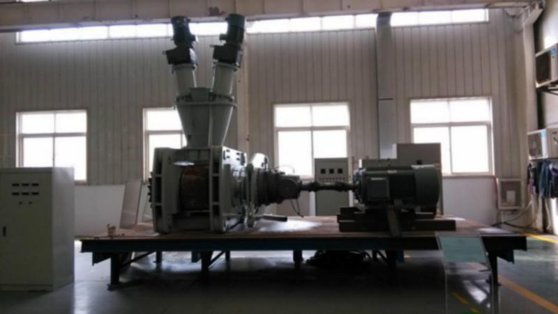 高強(qiáng)度750型鉀肥擠壓造粒生產(chǎn)線圖片