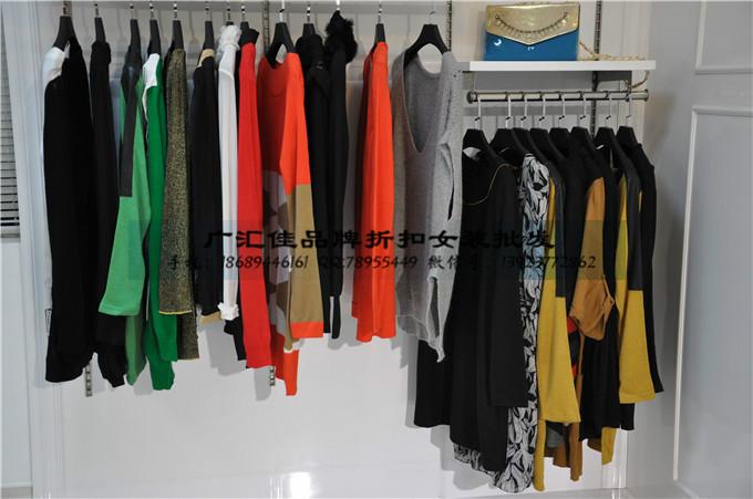 供應鴨寶寶羽絨服服裝尾貨