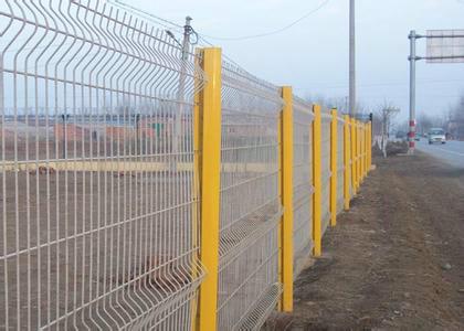 供應(yīng)體育場(chǎng)圍欄規(guī)格