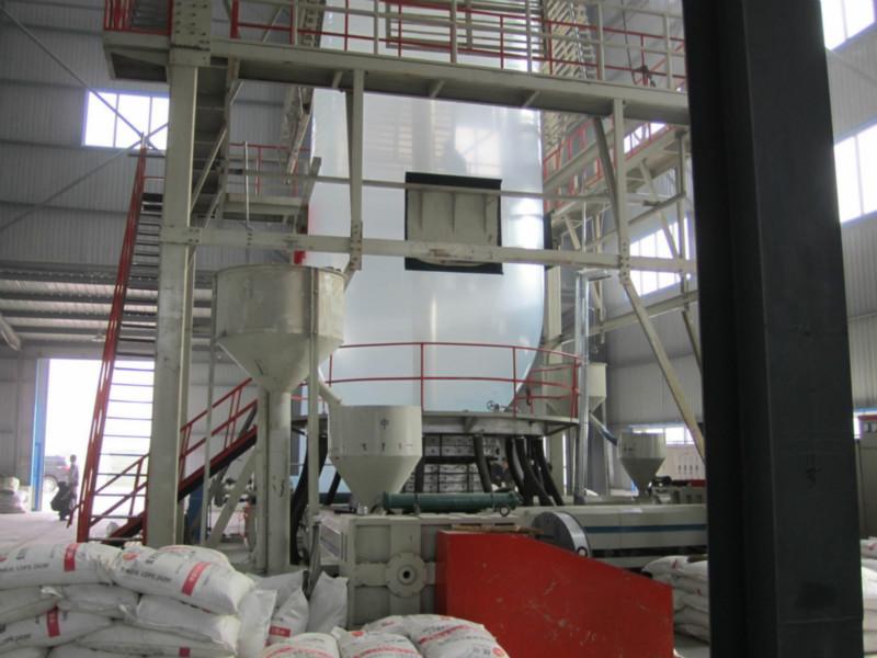 供應(yīng)FM多層共擠塑料大棚膜土工膜機(jī)組