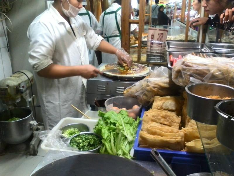 东营市天津煎饼果子的做法厂家供应天津煎饼果子的做法,煎饼果子面糊的做法