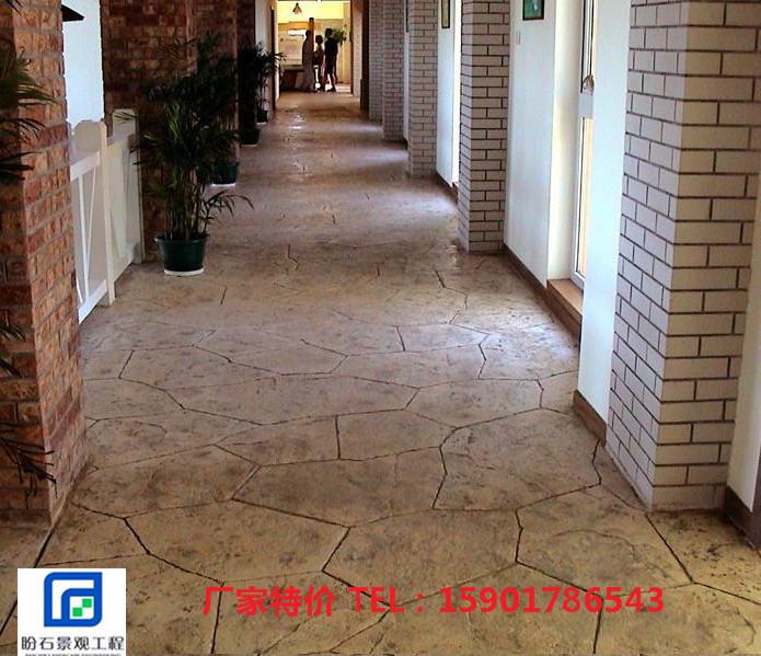 供應(yīng)壓?；炷恋孛嫘陆畨耗５仄簩幭母拭C壓模地坪