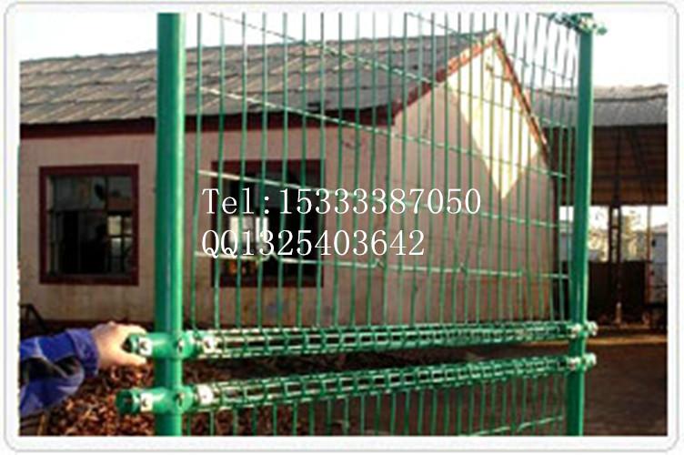 廠家直銷(xiāo)雙圈護(hù)欄網(wǎng)果園護(hù)欄網(wǎng)雙邊絲護(hù)欄網(wǎng)