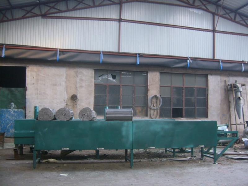 網(wǎng)帶式烘干機圖片