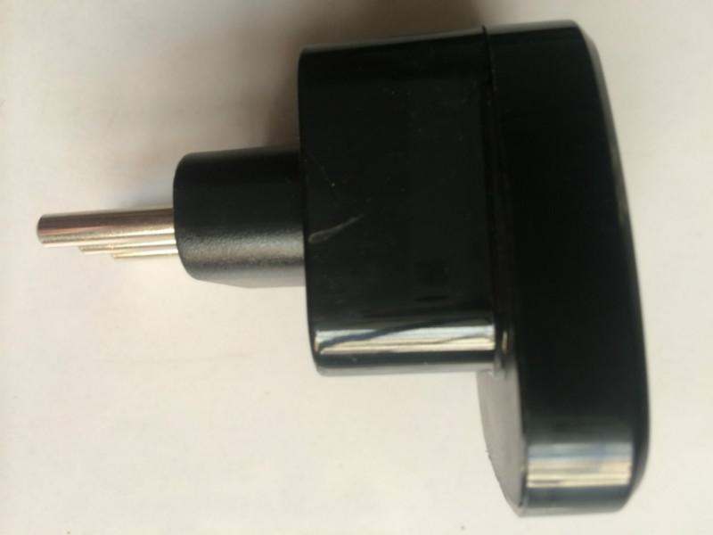 供應(yīng)意大利高臺轉(zhuǎn)換插頭