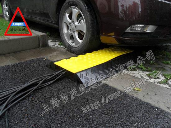 供應(yīng)室內(nèi)線槽板價(jià)格是多少