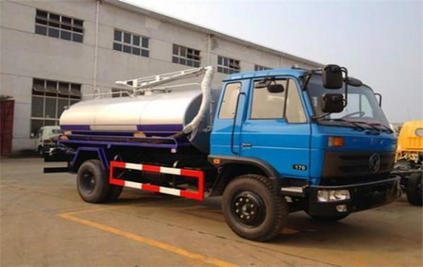 東風(fēng)145吸糞車圖片