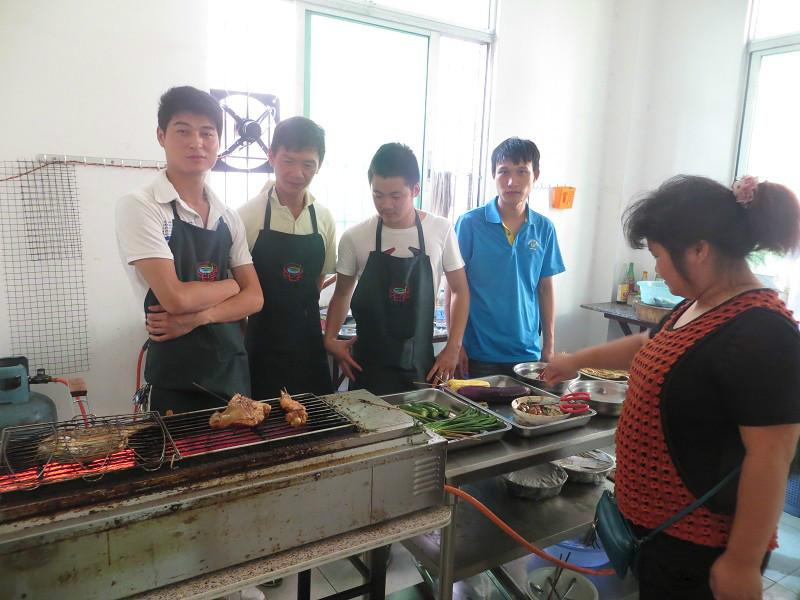 供應(yīng)廣州附近哪里有燒烤技術(shù)培訓(xùn)學(xué)校，燒烤技術(shù)培訓(xùn)去哪里，開燒烤店要多少錢，廣州代宗燒烤培訓(xùn)，去哪里可以學(xué)做燒烤培訓(xùn)