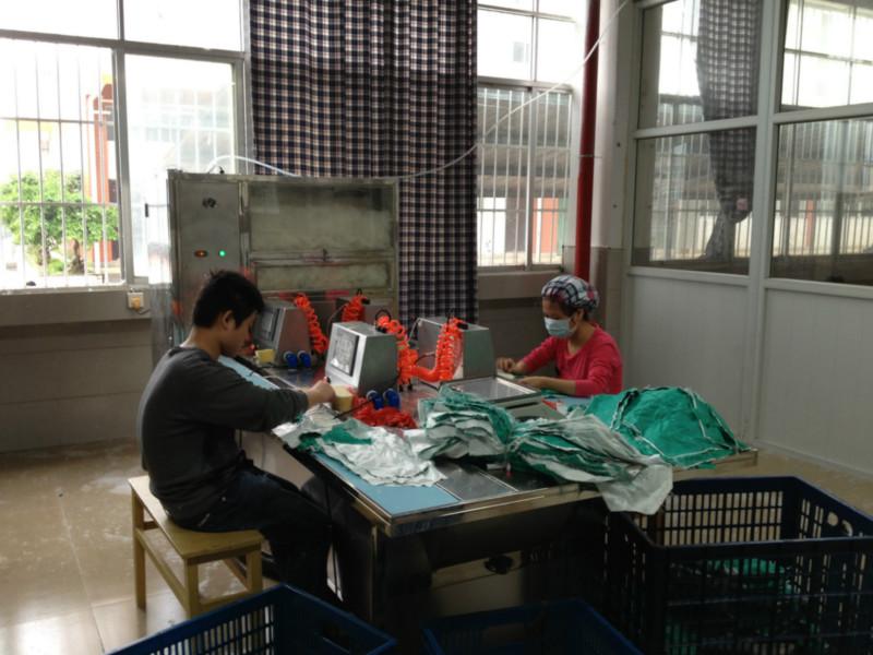 供應(yīng)NF-8充絨機(jī)，NF-8充絨機(jī)價格，NF-8充絨機(jī)生產(chǎn)廠家