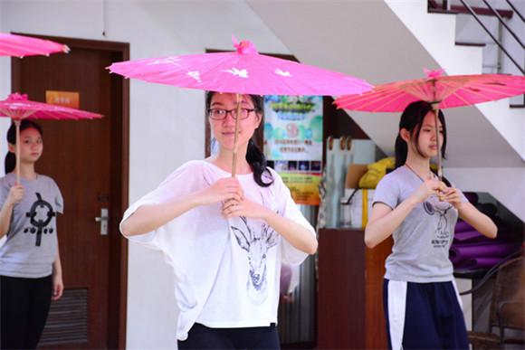 供应深圳南山科技园芭蕾形体寒假开课图片